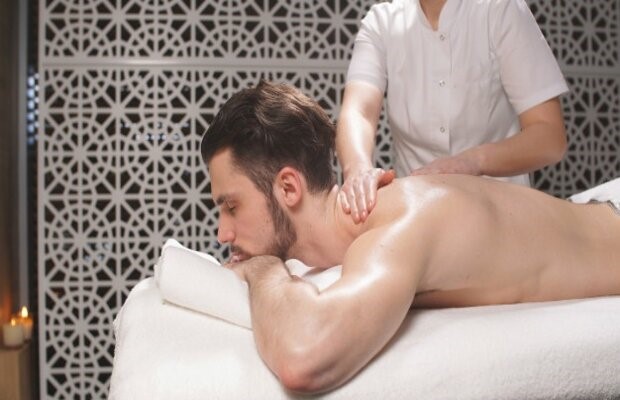 massage cho nam tại gold massage quận 2